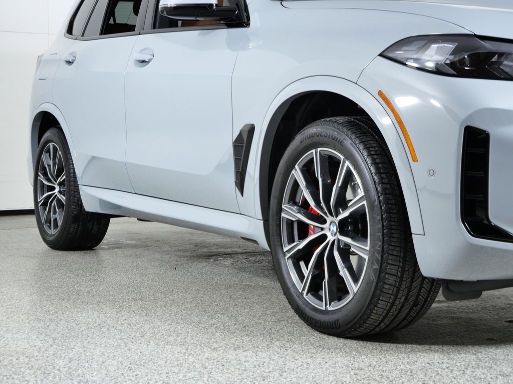 Thumbnail: 2024 BMW X5 - 8