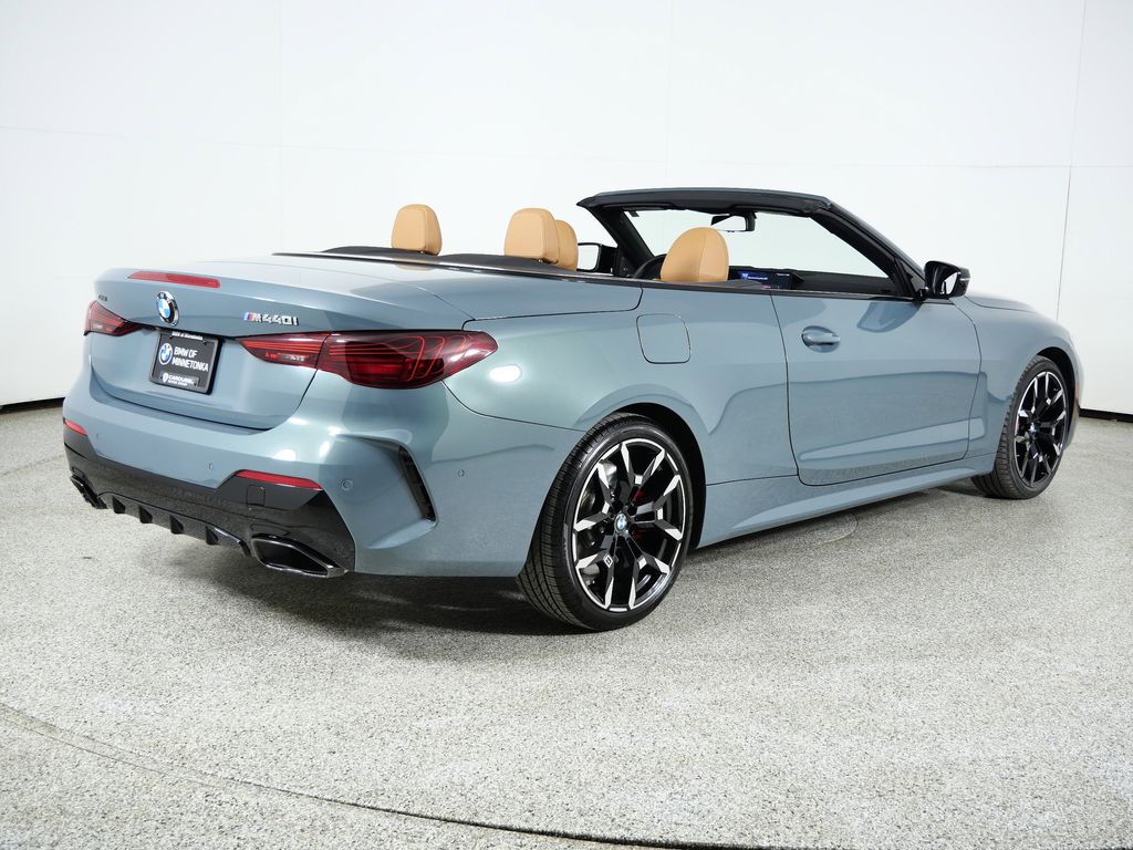 Thumbnail: 2025 BMW 4 Series - 11