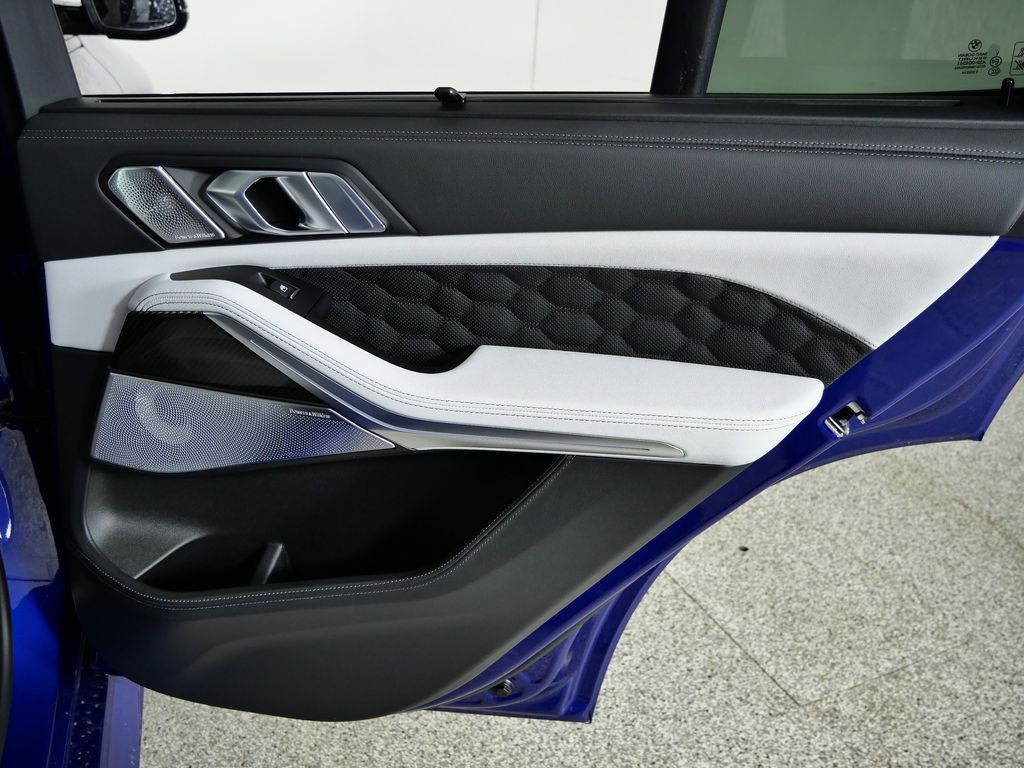 Thumbnail: 2026 BMW X5 - 25