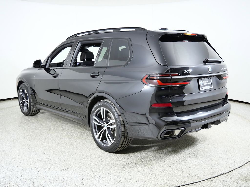 Thumbnail: 2025 BMW X7 - 17