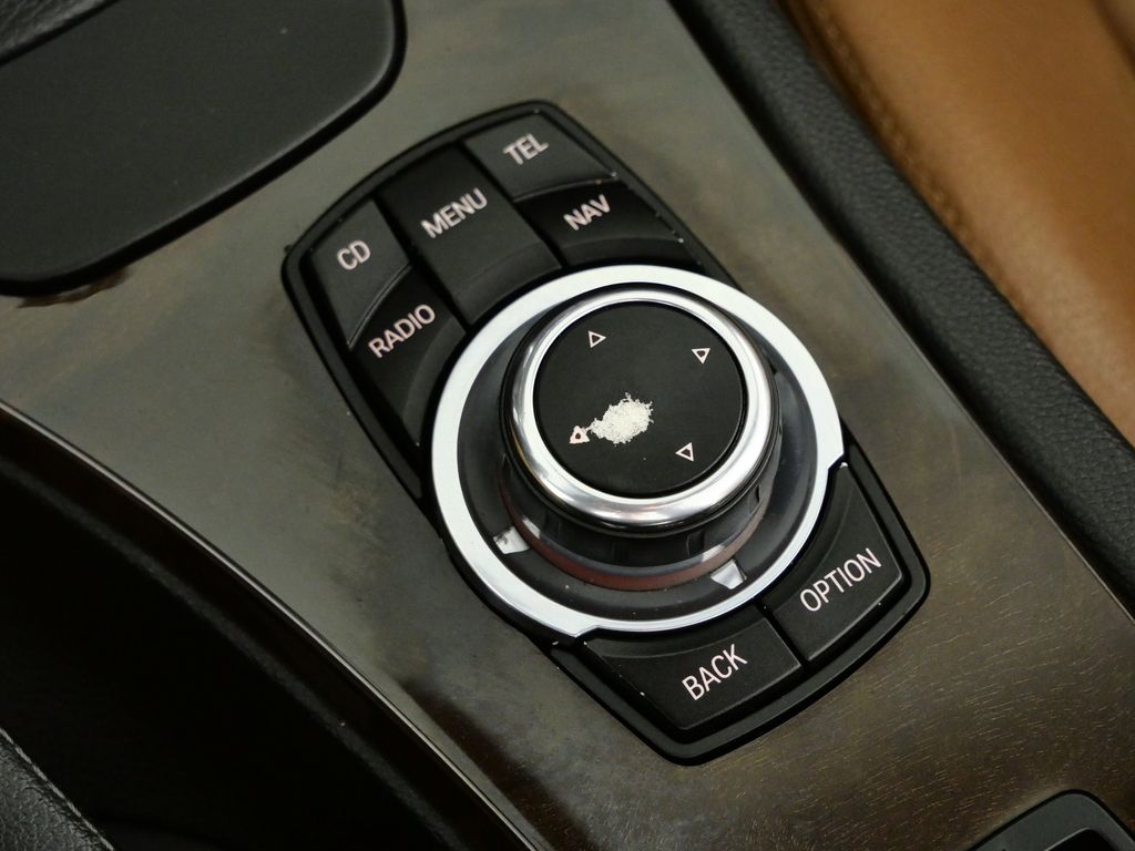 Thumbnail: 2011 BMW 3 Series - 46