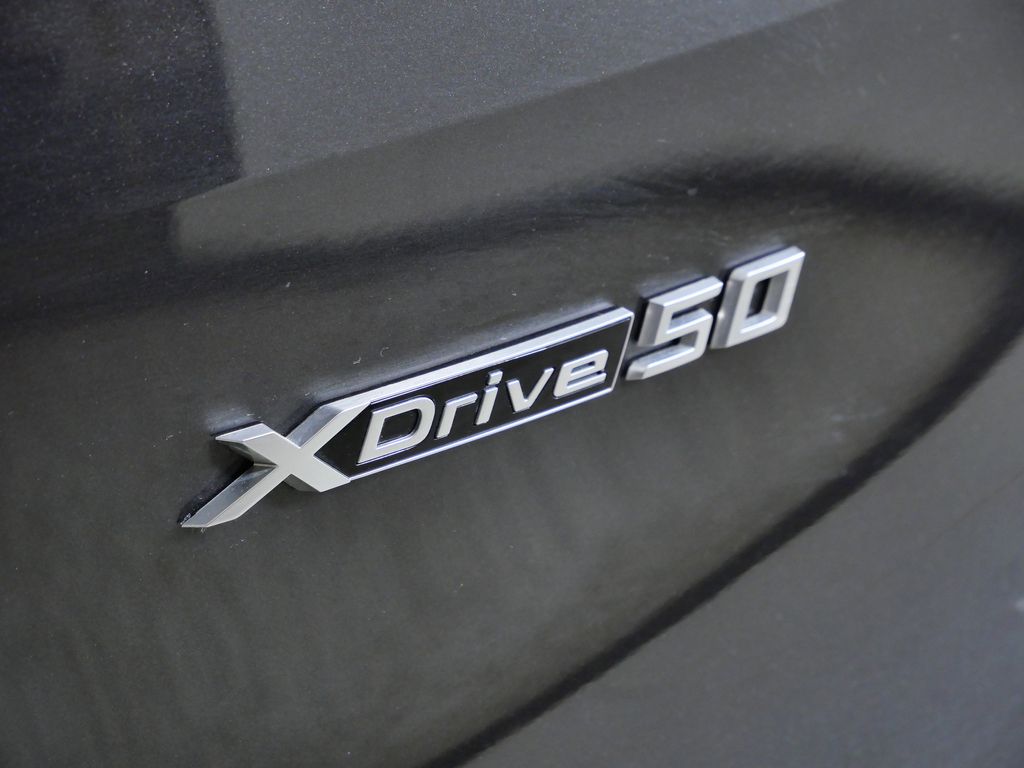 Thumbnail: 2024 BMW iX - 15