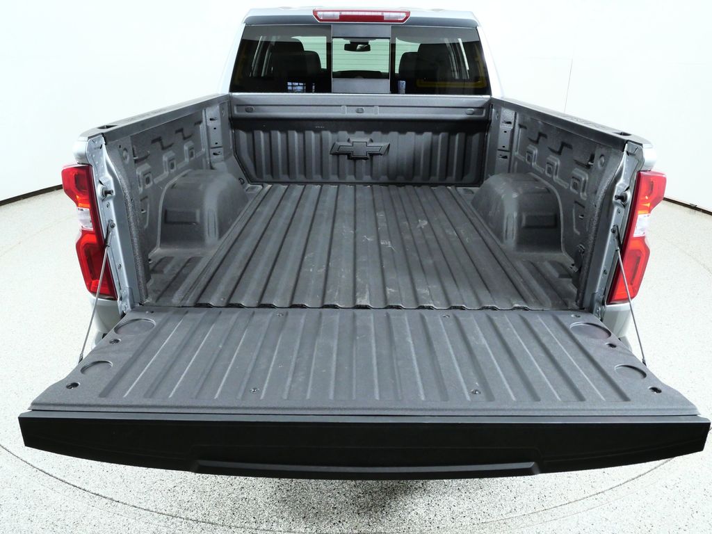 Thumbnail: 2025 Chevrolet Silverado 1500 - 16