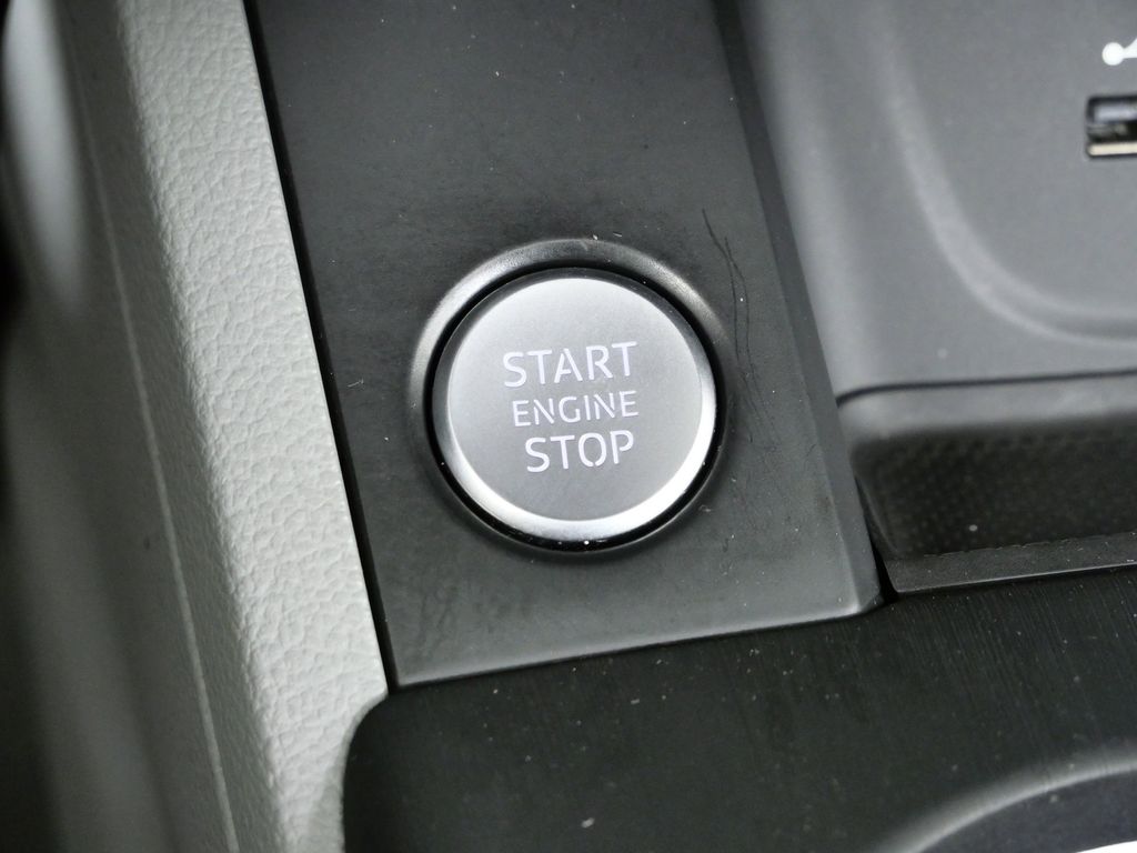 Thumbnail: 2018 Audi A4 - 46