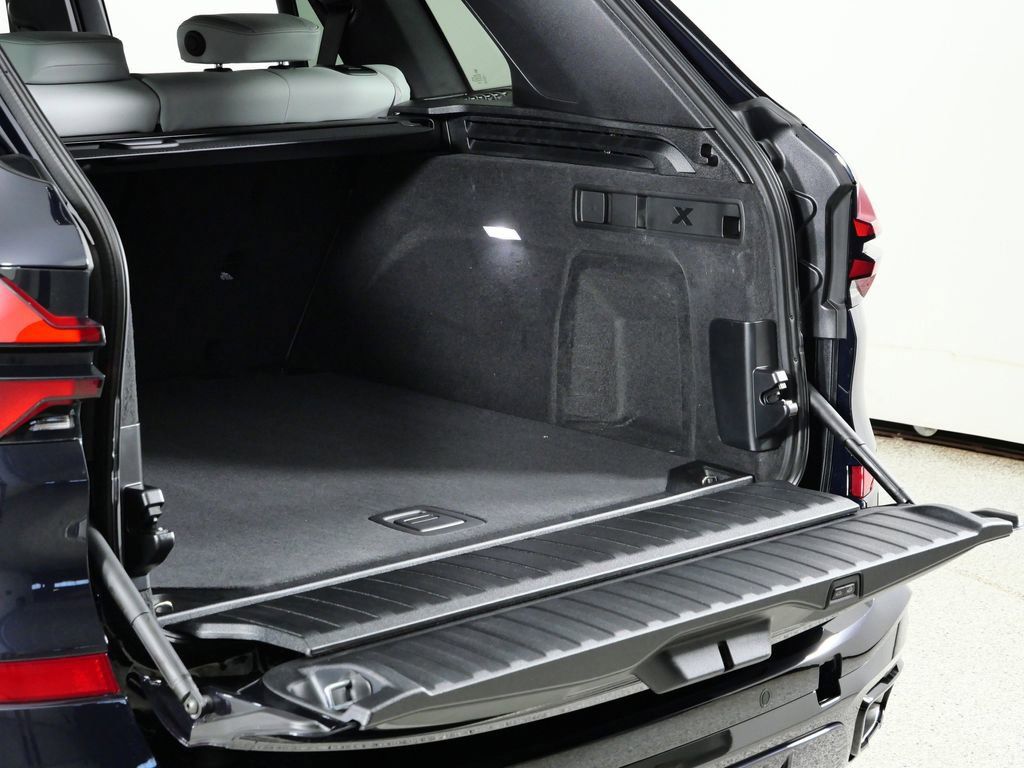 Thumbnail: 2026 BMW X5 - 31