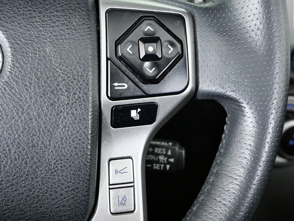 Thumbnail: 2022 Toyota 4Runner - 39