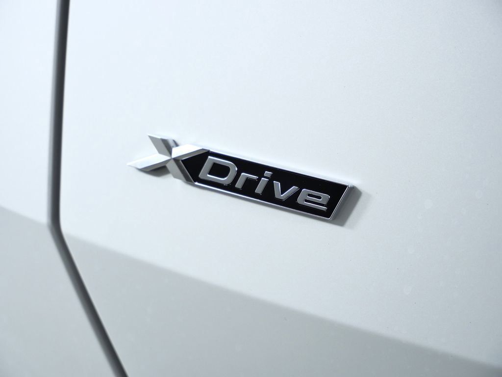 Thumbnail: 2026 BMW X3 - 15