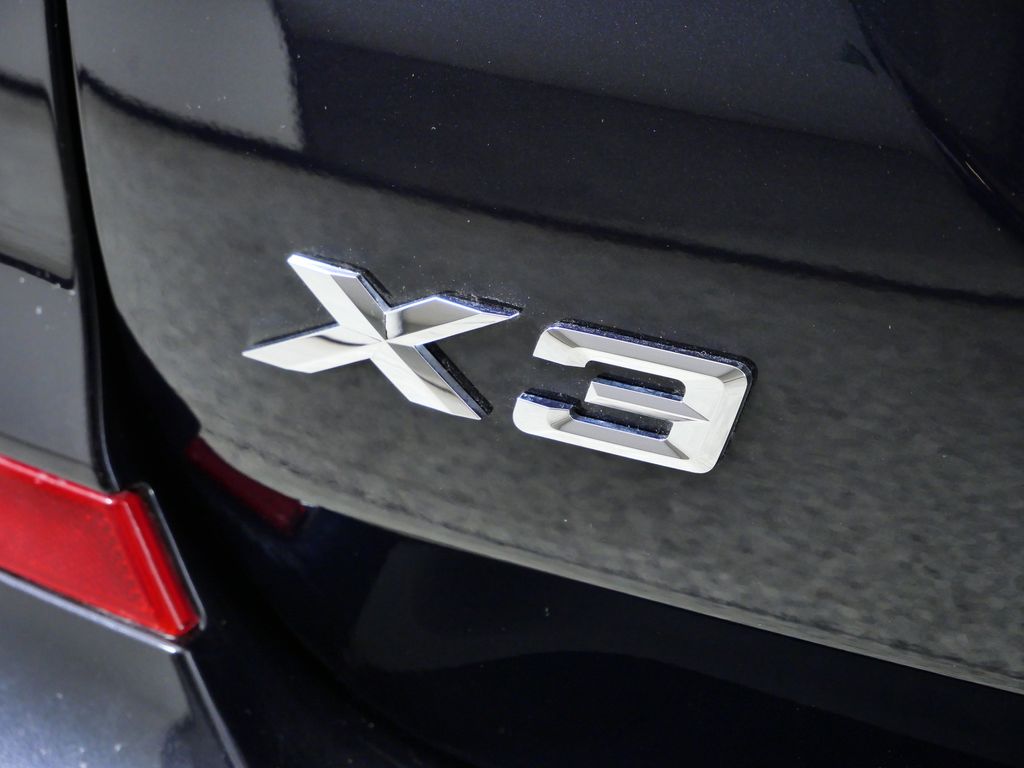 Thumbnail: 2021 BMW X3 - 14