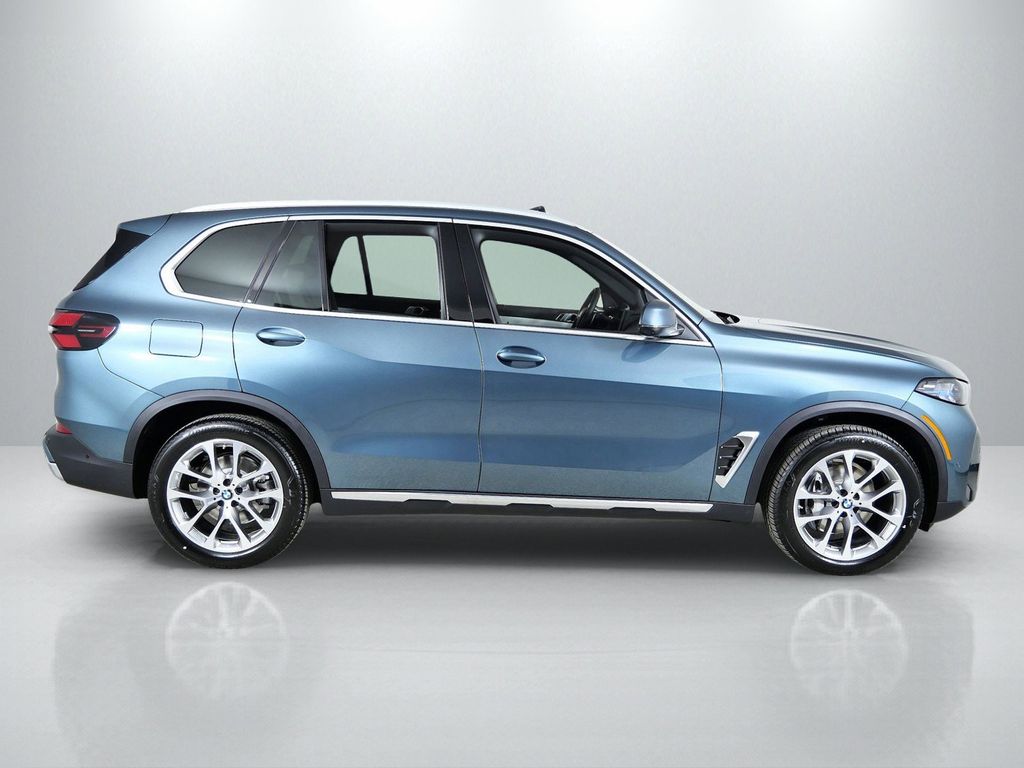 Thumbnail: 2026 BMW X5 - 8