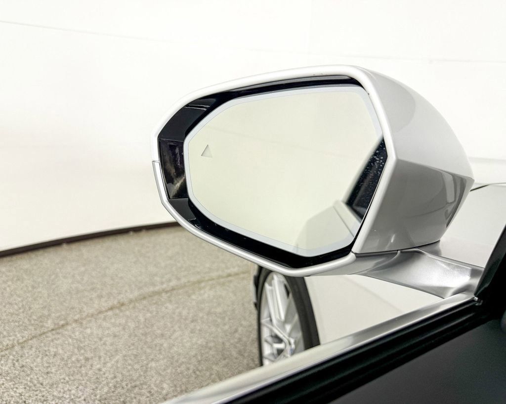 Thumbnail: 2025 BMW 5 Series - 39