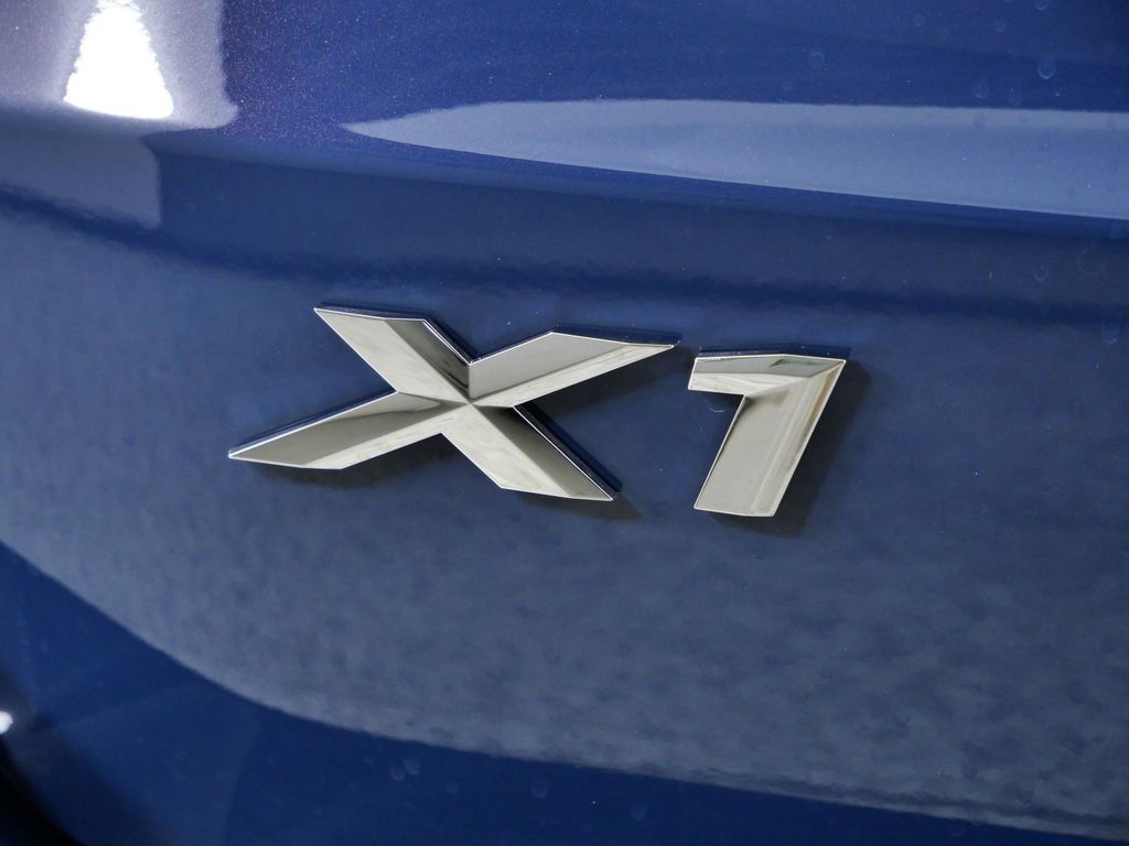 Thumbnail: 2026 BMW X1 - 15