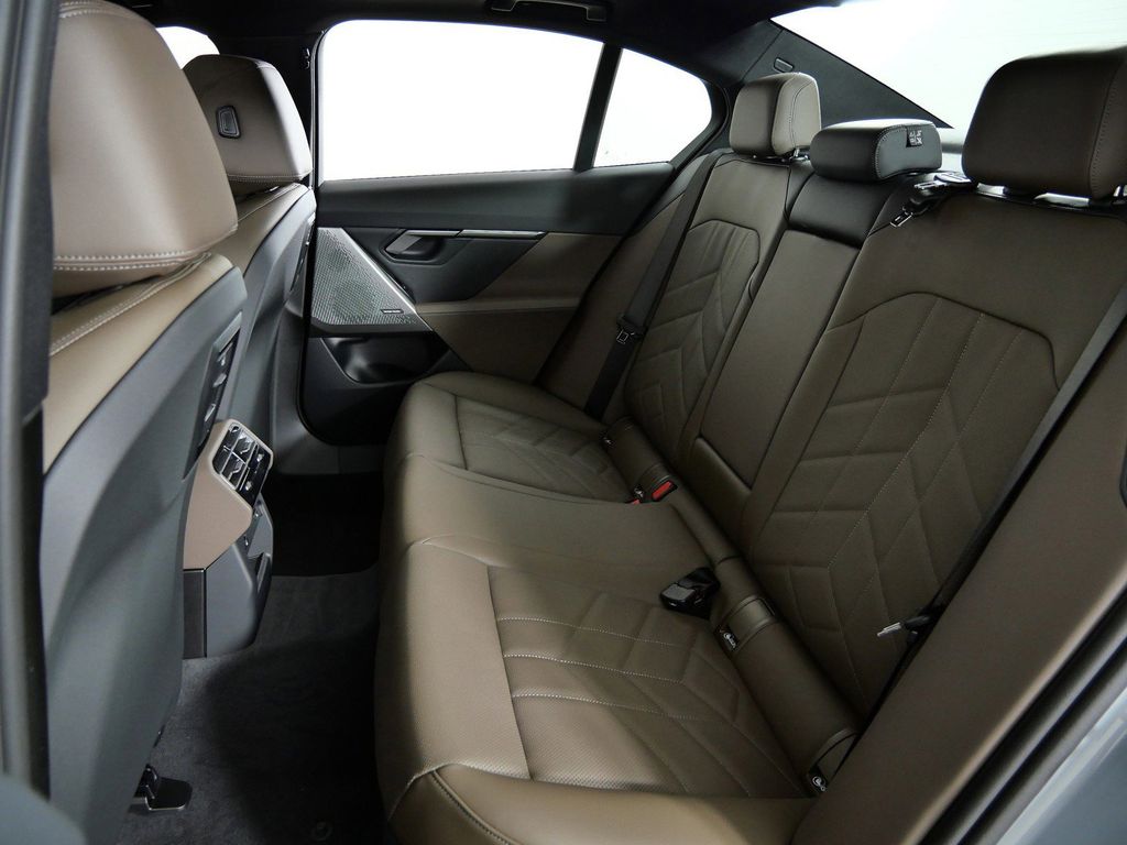 Thumbnail: 2026 BMW 5 Series - 30