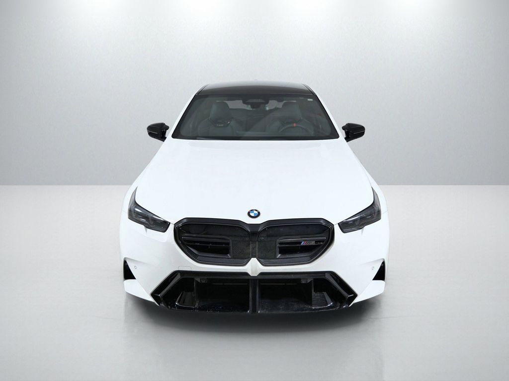 Thumbnail: 2026 BMW M5 - 16
