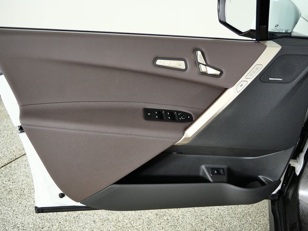 Thumbnail: 2025 BMW iX - 37