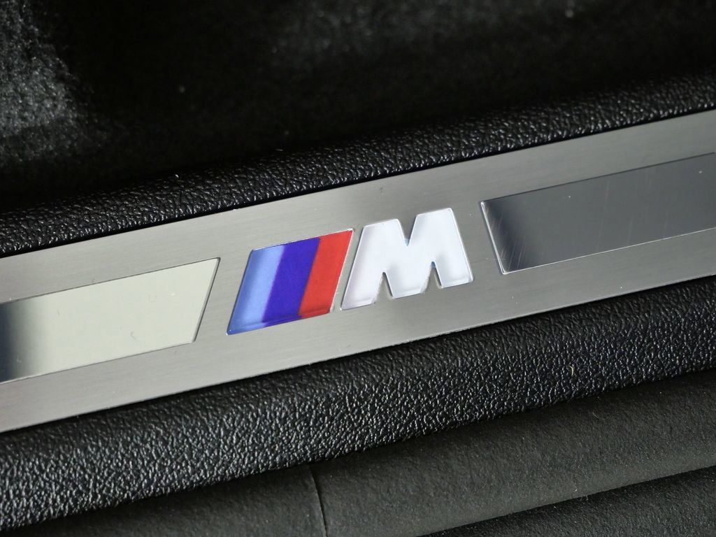 Thumbnail: 2026 BMW X7 - 25