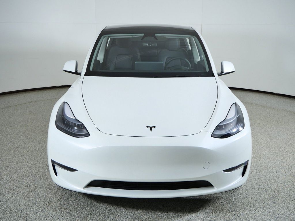 Thumbnail: 2025 Tesla Model Y - 17