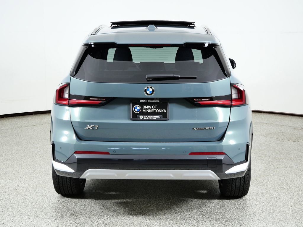 Thumbnail: 2026 BMW X1 - 12