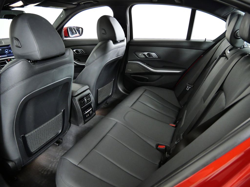 Thumbnail: 2019 BMW 3 Series - 31