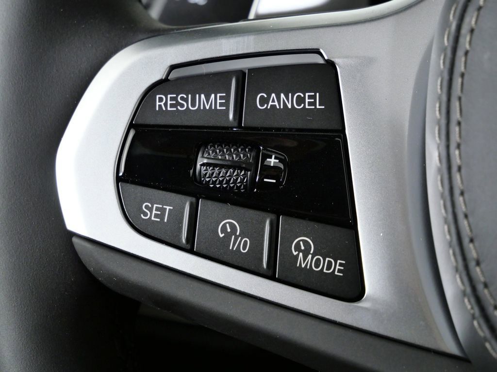 Thumbnail: 2026 BMW X7 - 44