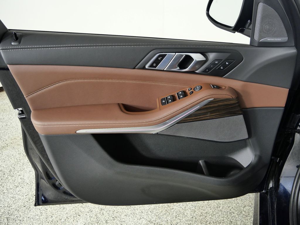 Thumbnail: 2025 BMW X5 - 38