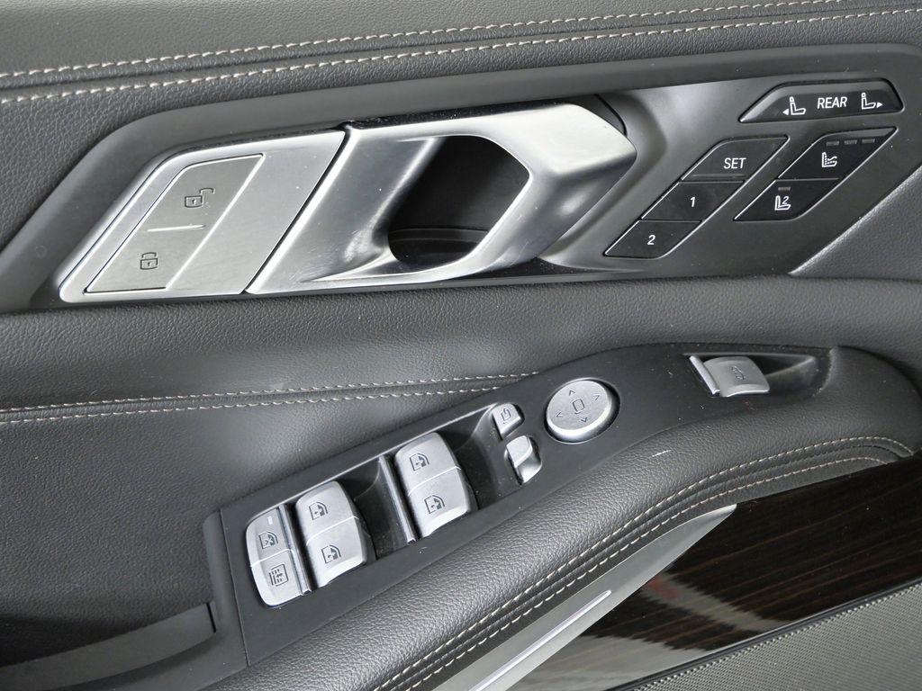 Thumbnail: 2019 BMW X7 - 37