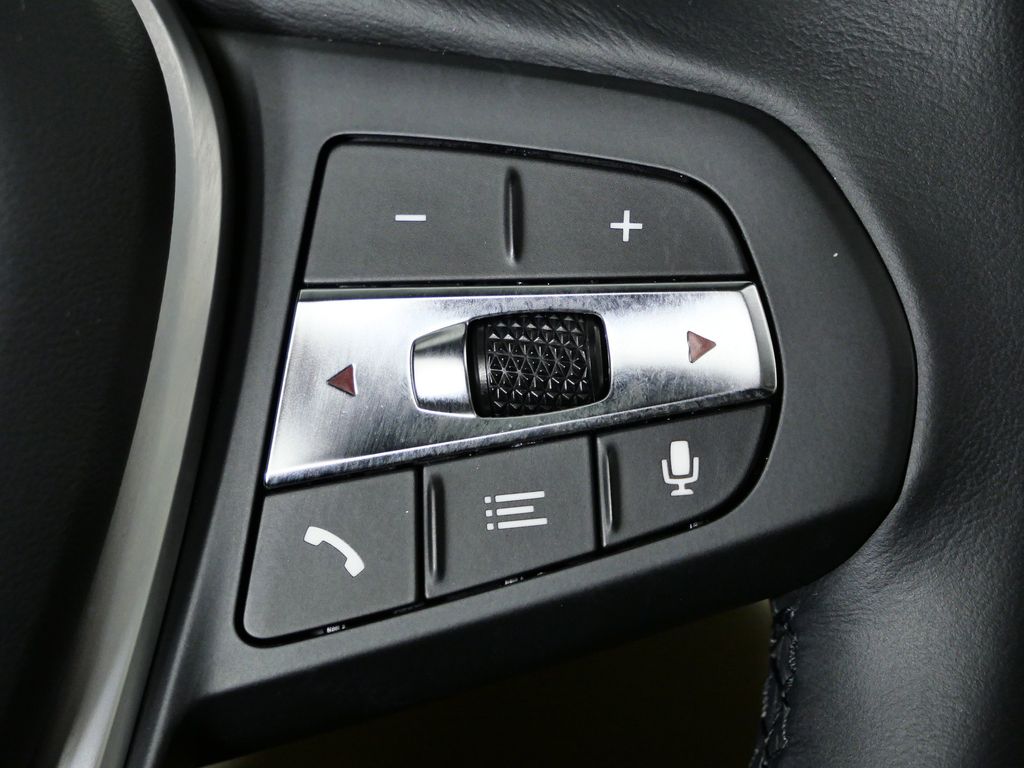 Thumbnail: 2020 BMW 3 Series - 40