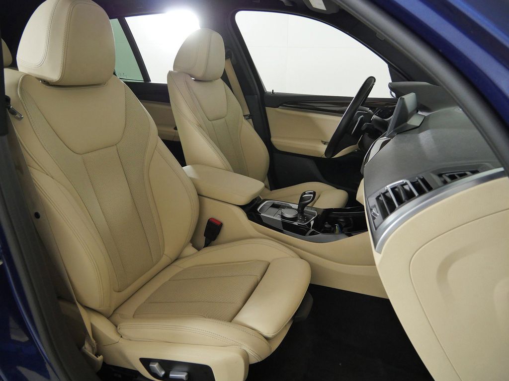 Thumbnail: 2022 BMW X3 - 22