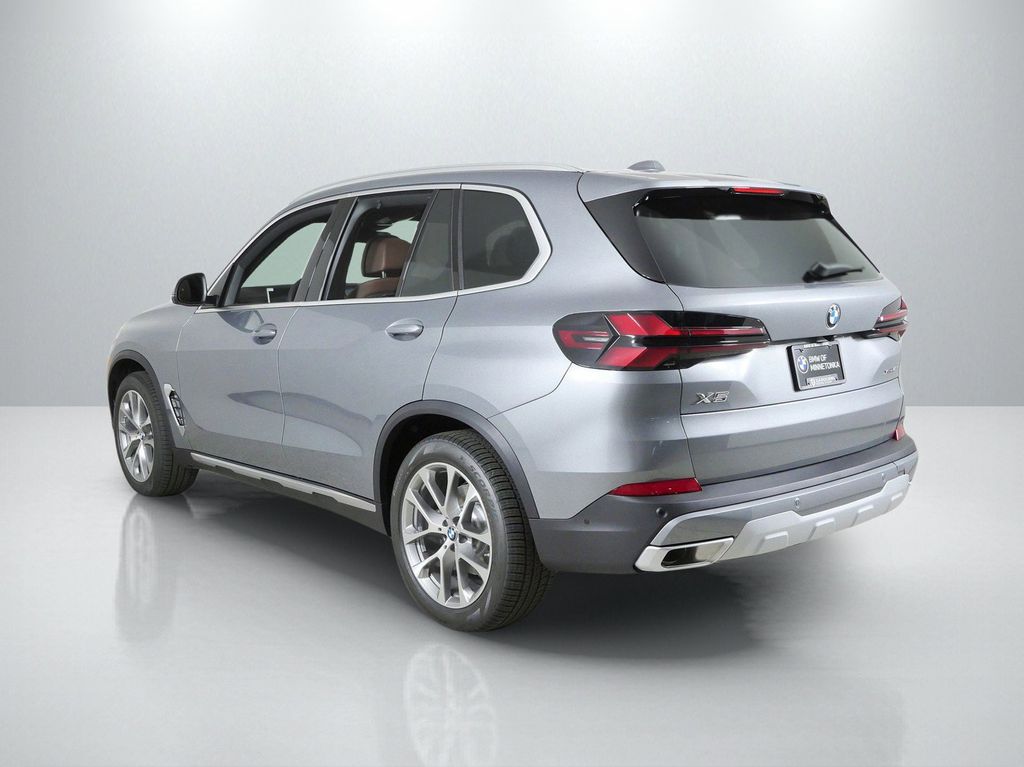 Thumbnail: 2026 BMW X5 - 14