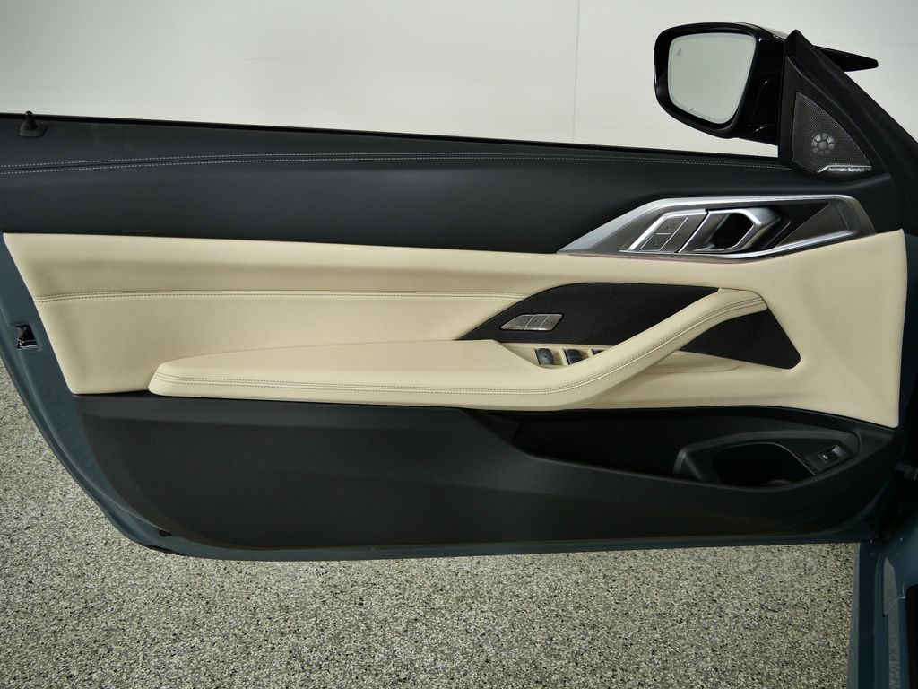 Thumbnail: 2025 BMW 4 Series - 28