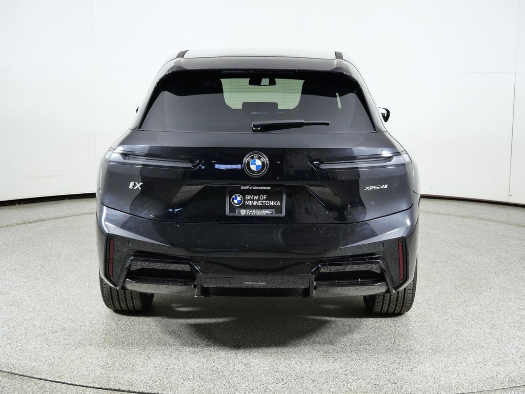 Thumbnail: 2026 BMW iX - 10