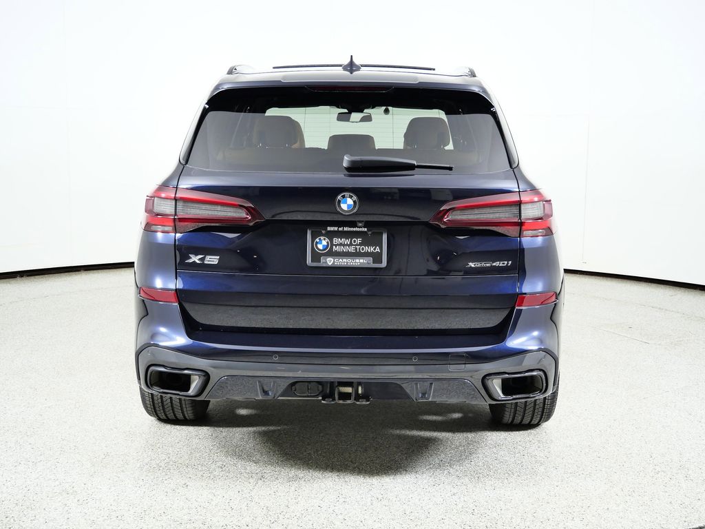 Thumbnail: 2023 BMW X5 - 11