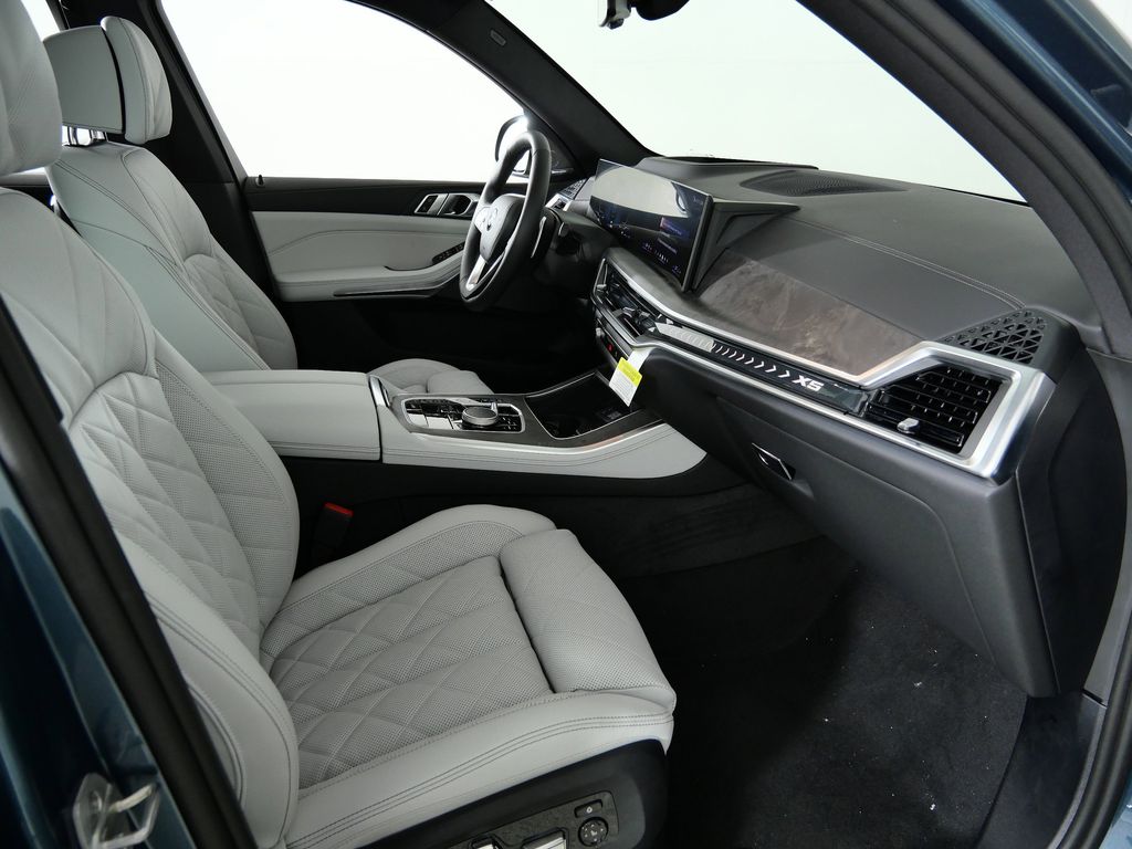 Thumbnail: 2026 BMW X5 - 20