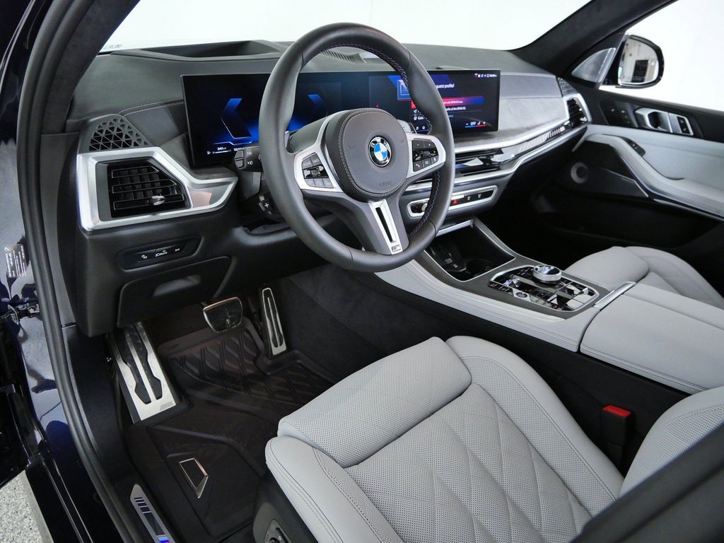 Thumbnail: 2026 BMW X5 - 31