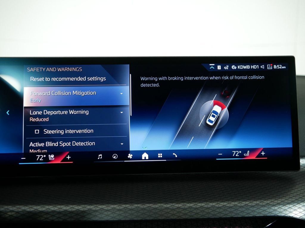 Thumbnail: 2025 BMW 3 Series - 43