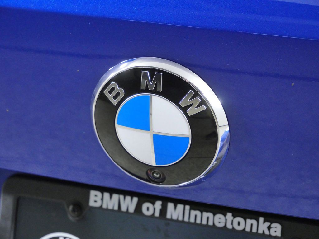 Thumbnail: 2026 BMW i4 - 11
