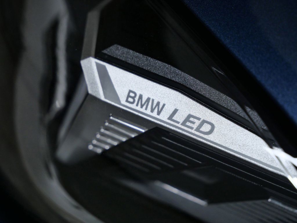 Thumbnail: 2025 BMW 4 Series - 5