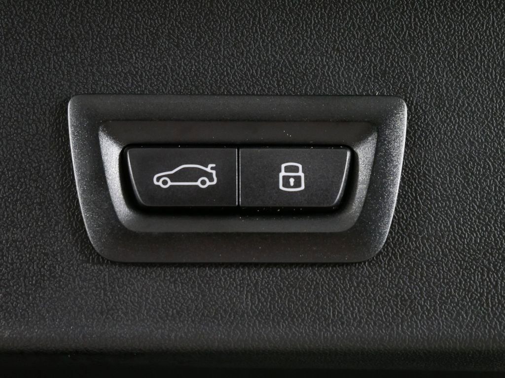 Thumbnail: 2025 BMW X3 - 28