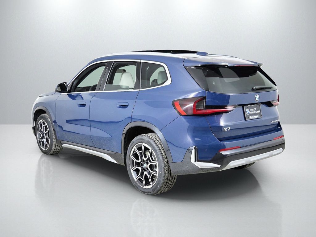 Thumbnail: 2026 BMW X1 - 14