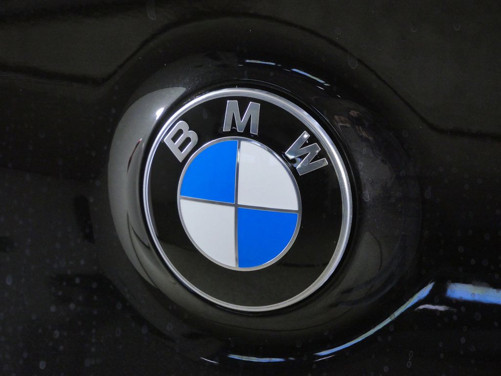 Thumbnail: 2026 BMW X3 - 11