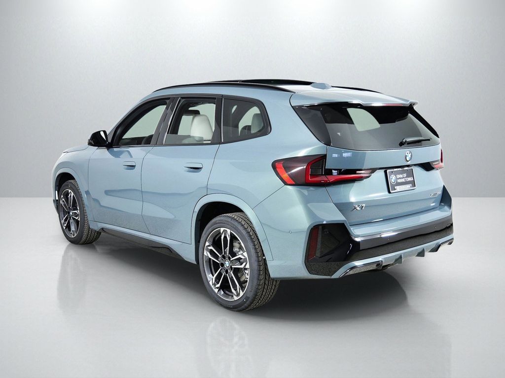 Thumbnail: 2026 BMW X1 - 14