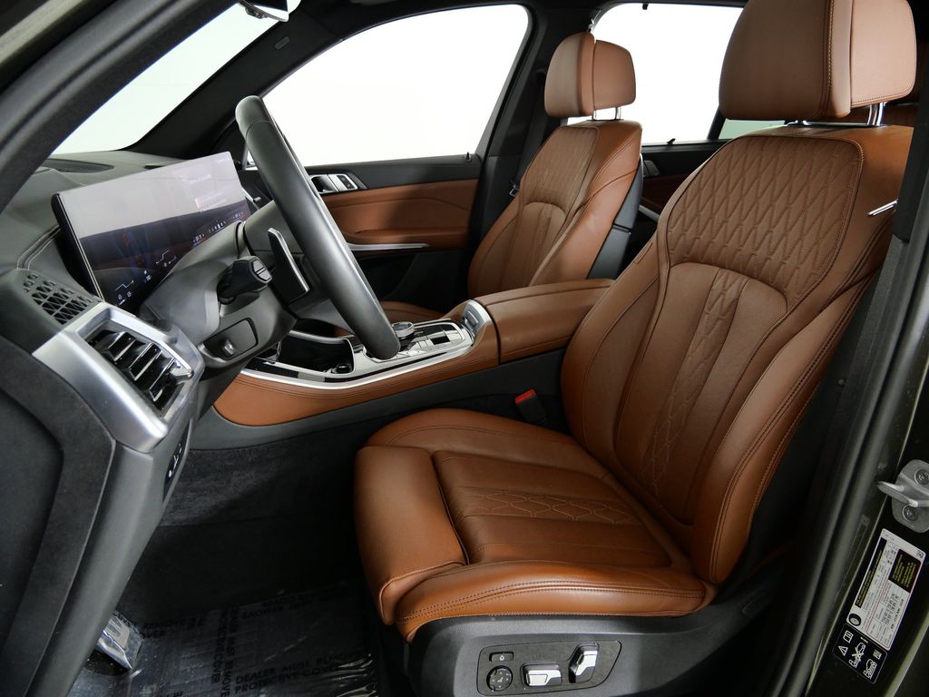 Thumbnail: 2025 BMW X5 - 37