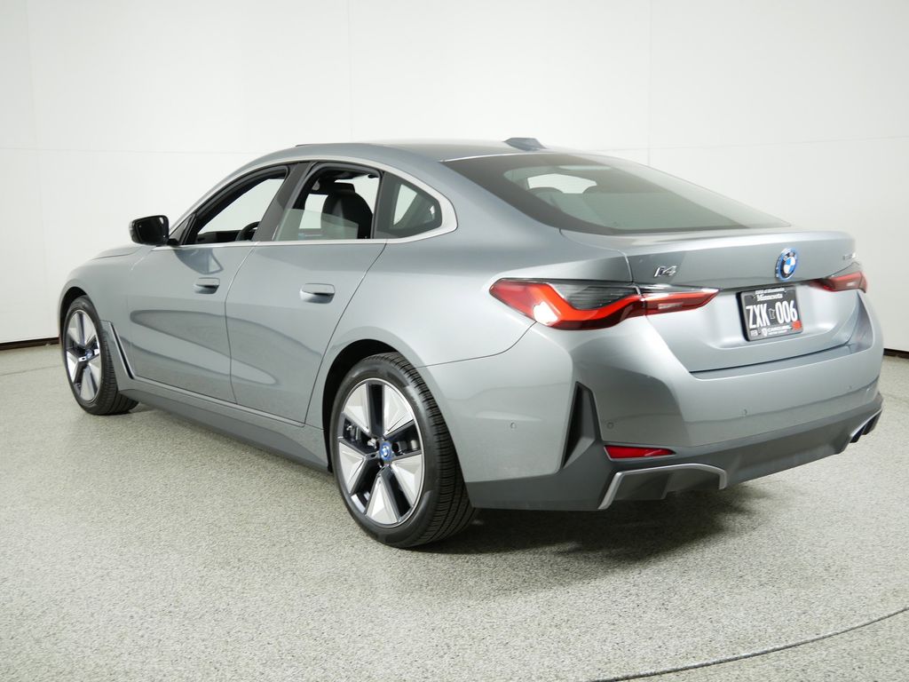 Thumbnail: 2023 BMW i4 - 16