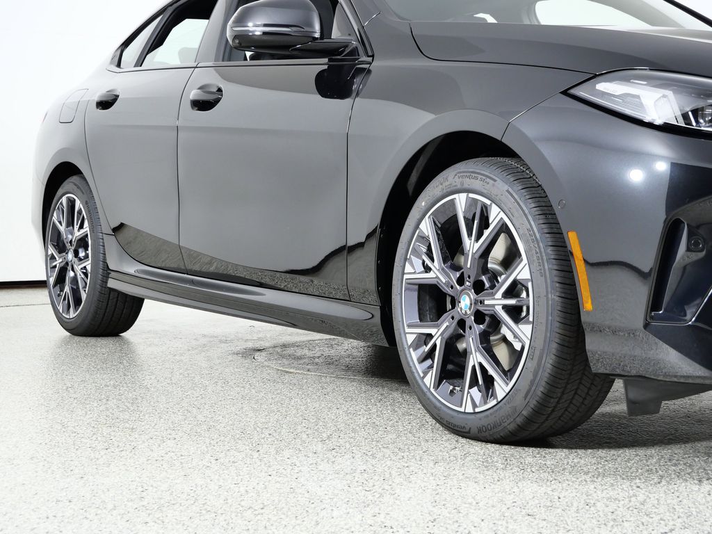 Thumbnail: 2026 BMW 2 Series - 6