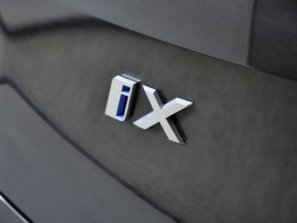 Thumbnail: 2024 BMW iX - 16