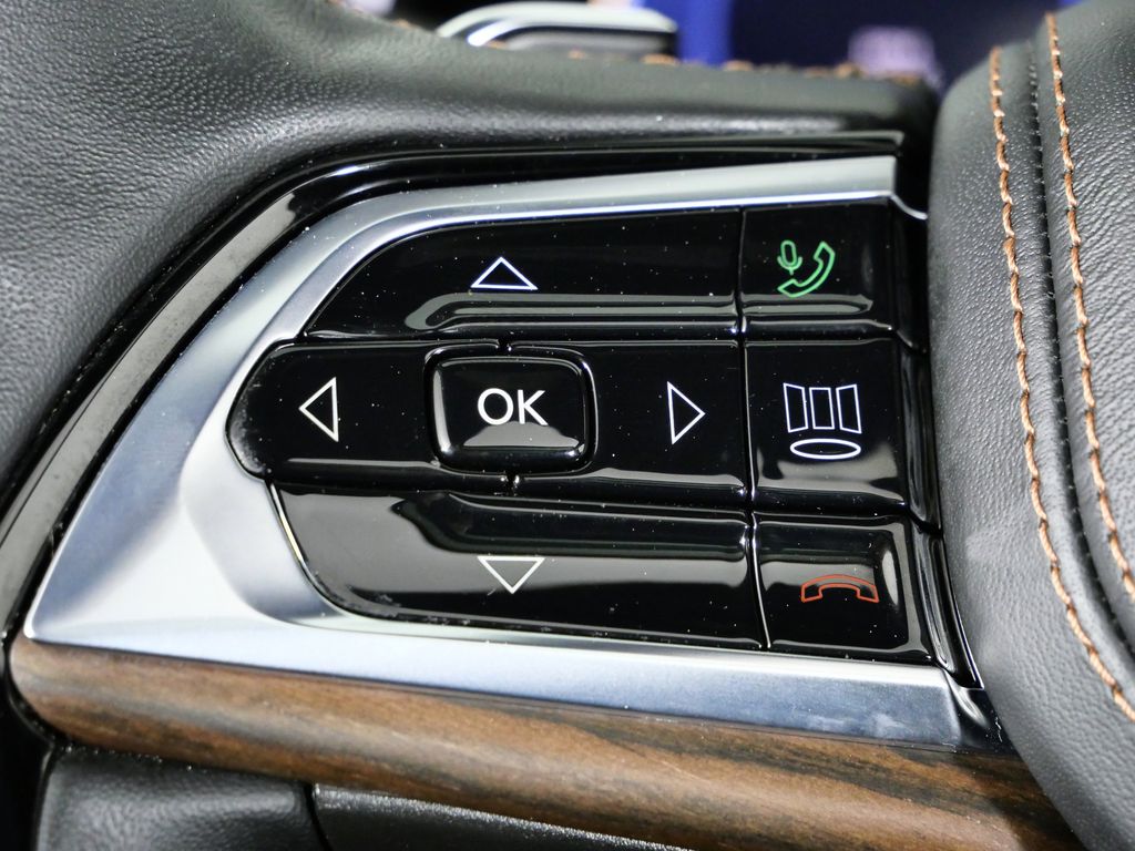 Thumbnail: 2023 Jeep Grand Cherokee L - 41