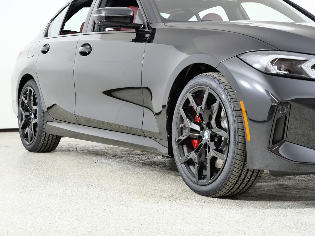 Thumbnail: 2026 BMW 3 Series - 6