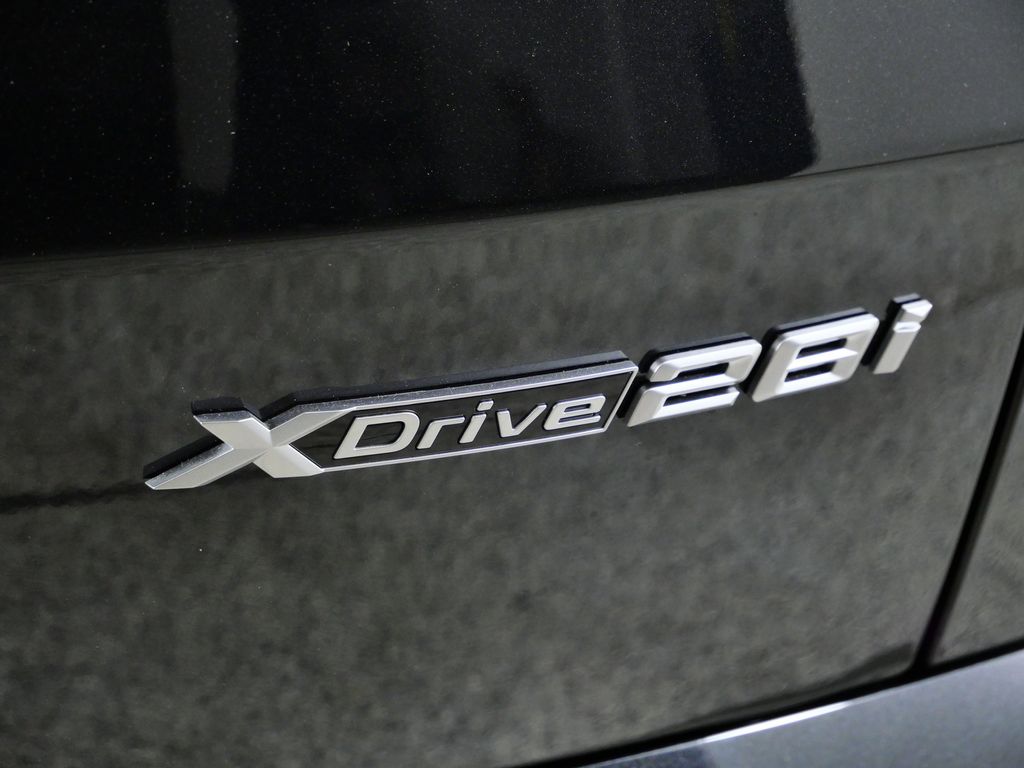 Thumbnail: 2026 BMW X2 - 12