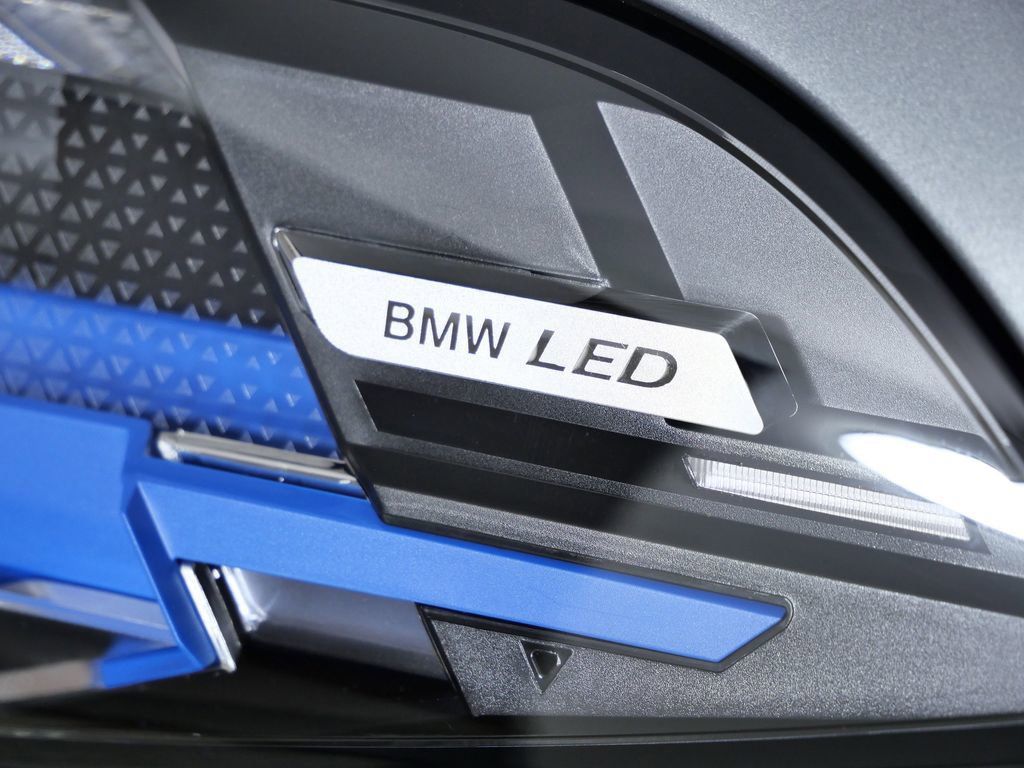 Thumbnail: 2026 BMW X5 - 6