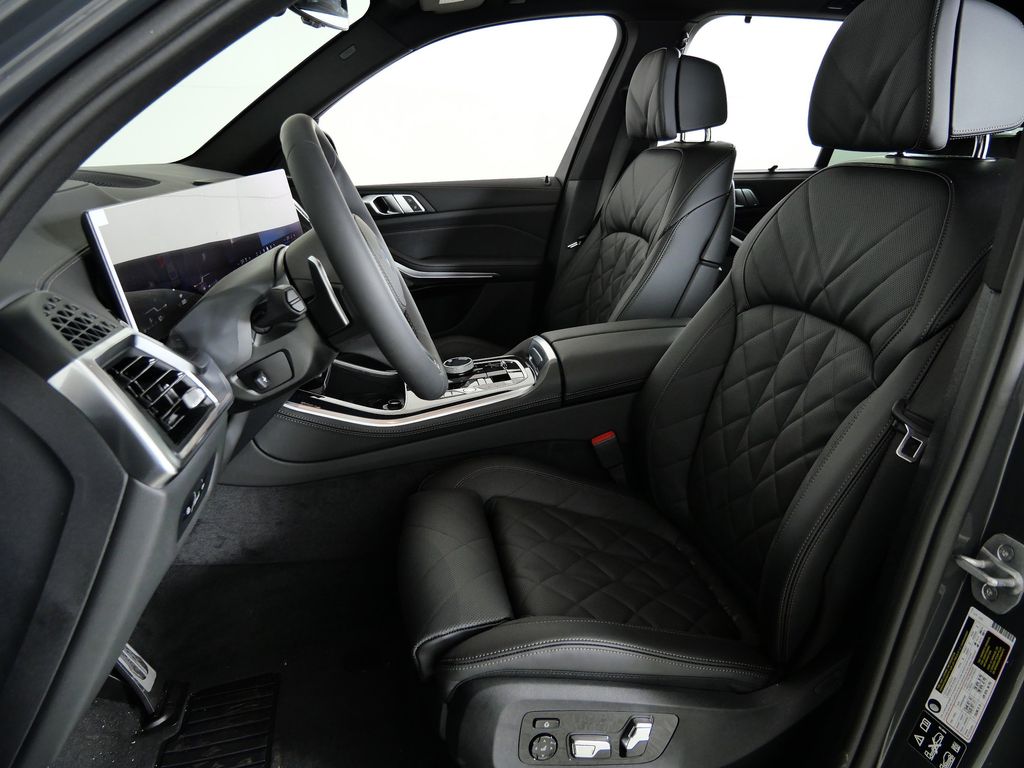 Thumbnail: 2026 BMW X5 - 38