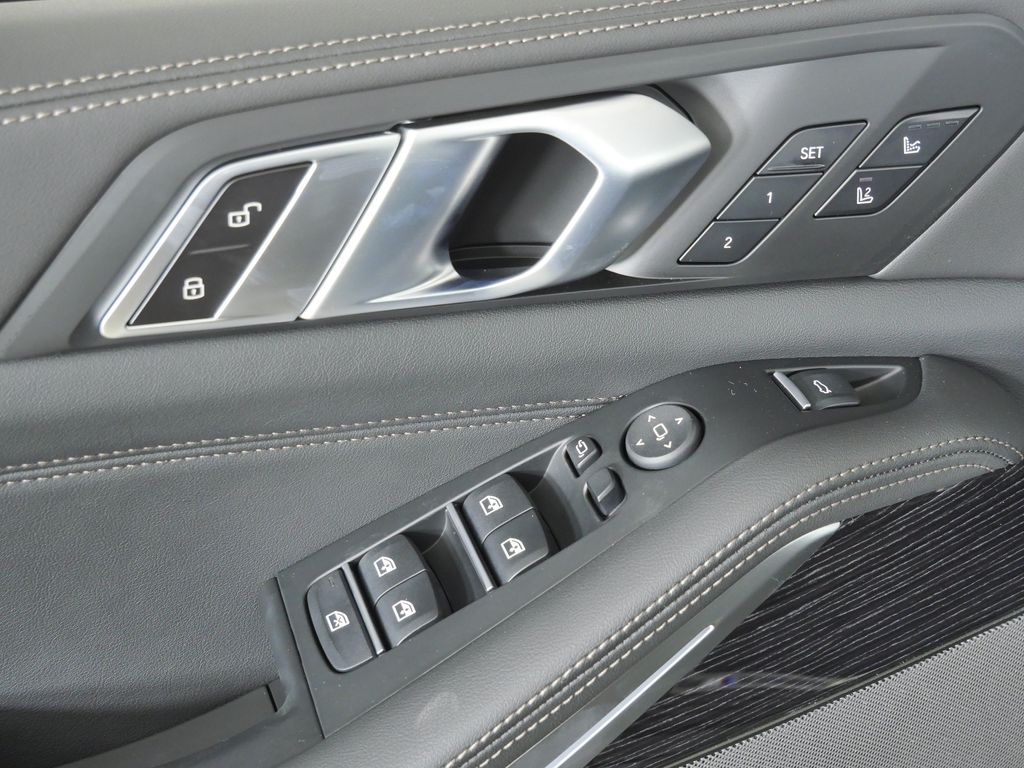 Thumbnail: 2026 BMW X5 - 37